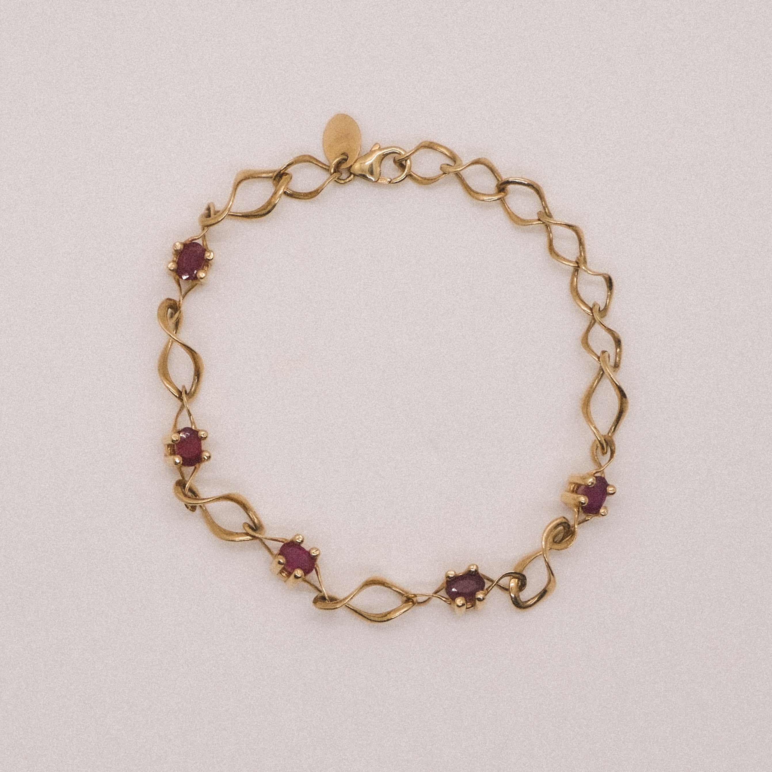 14K Nucleus Intermittendi Diamond Bracelet