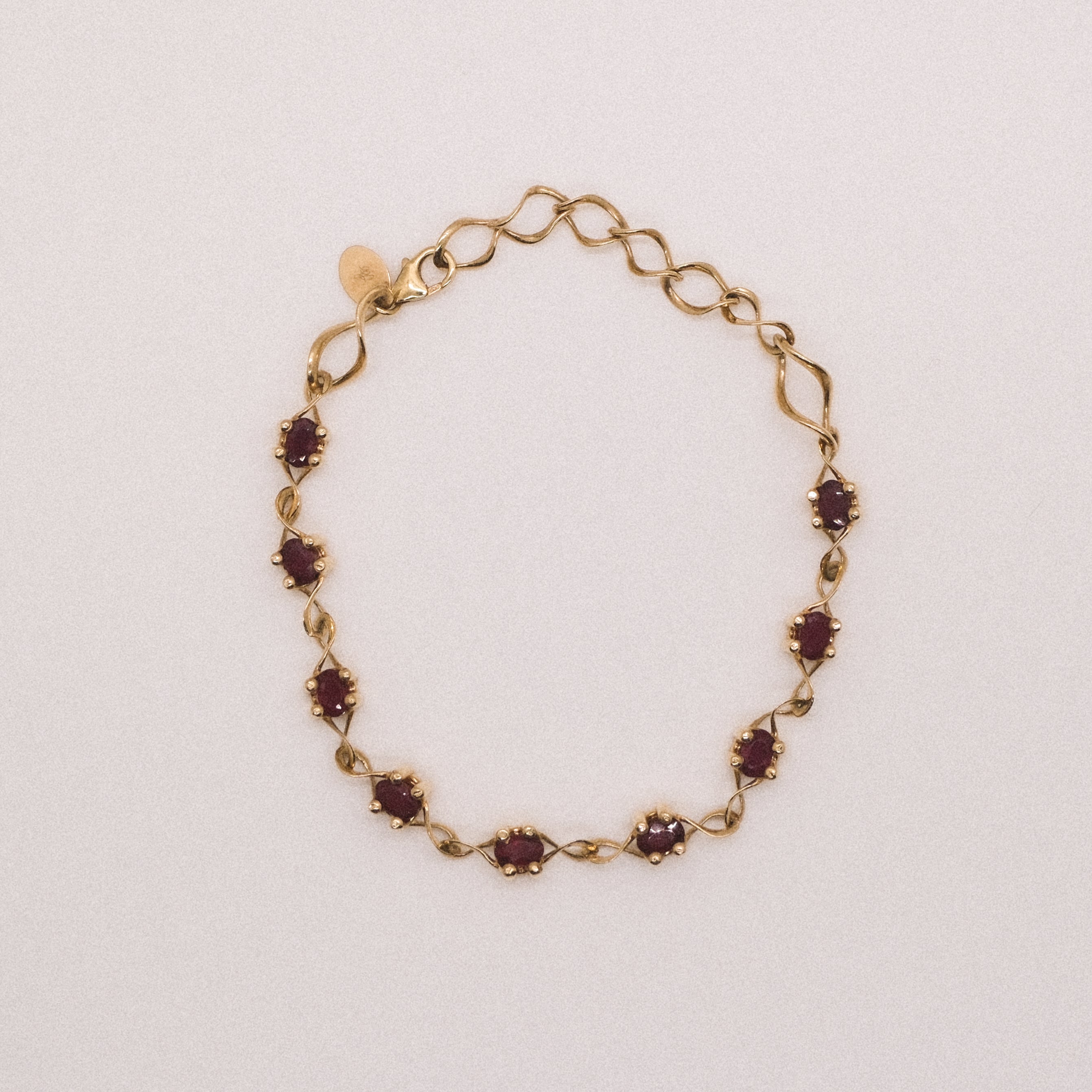 14K Nucelus Max Bracelet