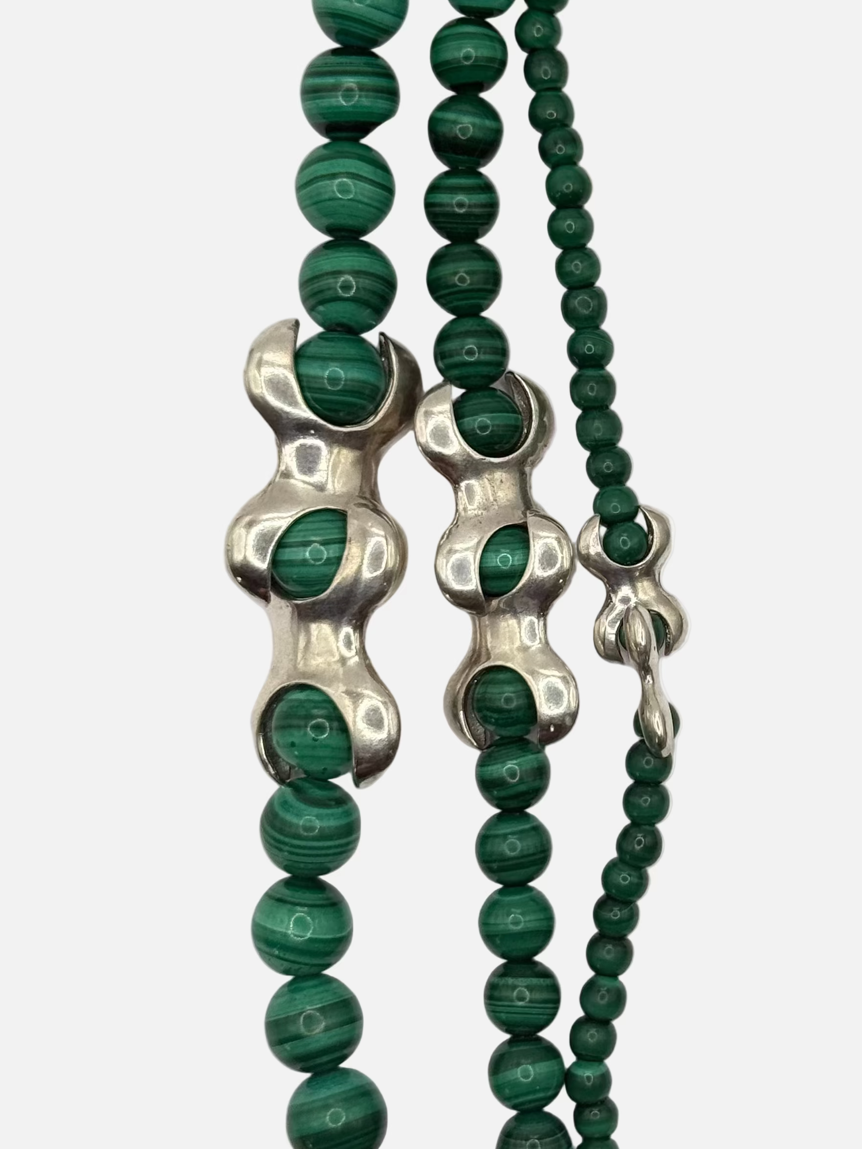 DOUBLE X MALACHITE NECKLACE