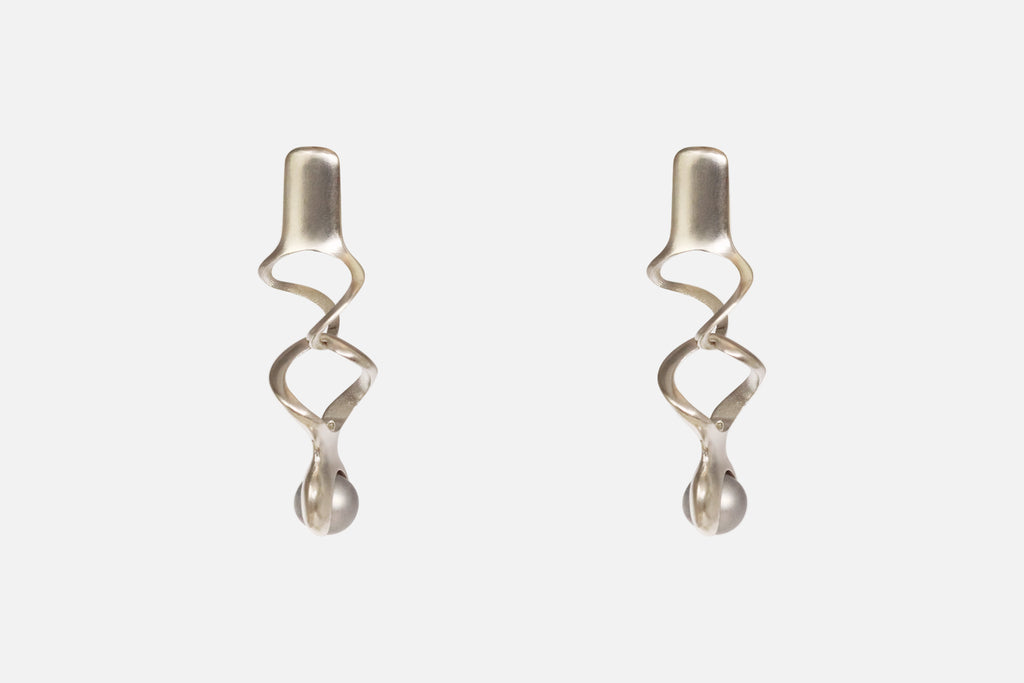 X/Y DROP EARRINGS