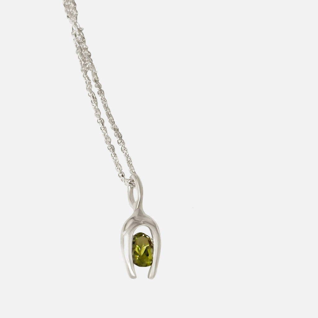 Y OVAL PENDANT